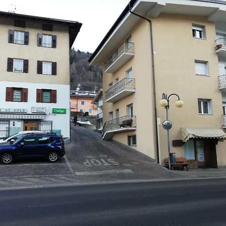 Casa Matteotti Mezzana Trentino Apartment Exterior photo